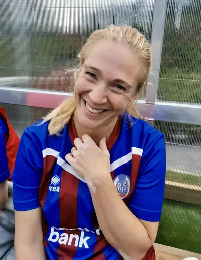 Glad 2 målsskytt, Elin i tuff kamp med både större och äldre motståndare