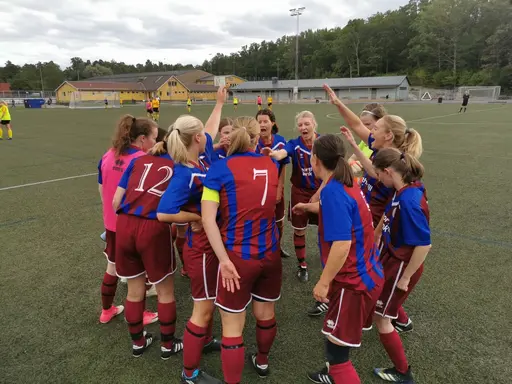 Laddade tjejer - äntligen seriematch!