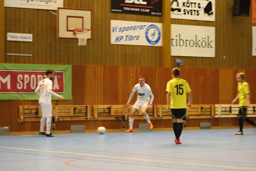 Lite matchbilder signerade Enis, Alush, Anton och säkert nån mer som fotade........