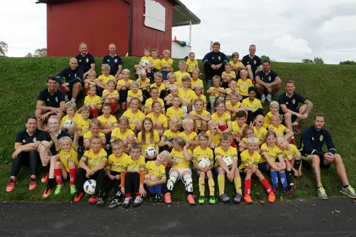 Ett laddat gäng samlade för fotografering, vi har även gruppbilderna på G