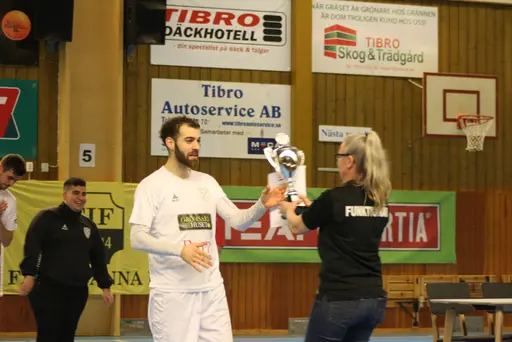 Lite matchbilder signerade Enis, Alush, Anton och säkert nån mer som fotade........