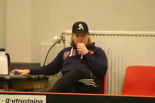 Kul match mellan 2 duktiga lag, Varnhems kilarna fick jobba i uppförsbacke men vände i tredje perioden och vann!