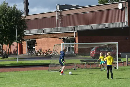 Söndagen avslutades med matcher för alla lagen blandat med "ösregn" och prisutdelning!