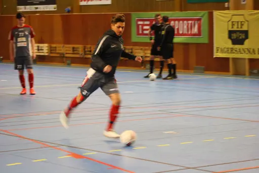 Lite matchbilder signerat Javid som var fotograf 