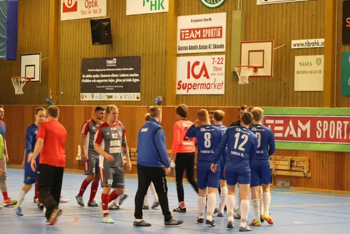 Lite matchbilder signerat Javid som var fotograf 