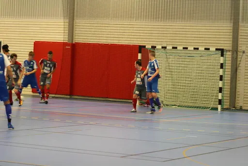 Lite matchbilder från Skara FC - Varnhems IF och sen Varnhems IF - Floby IF