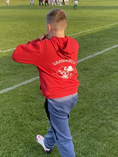 Lite matchbilder från Varnhems IF - Kinne-Vedums IF U