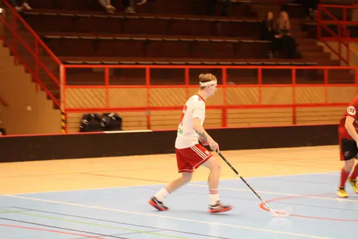 Full fart från första nedsläpp, inte många lag som tvingat hemmalaget ta en timeout