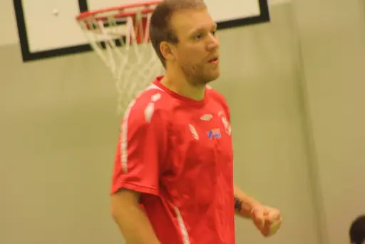 Kul match mellan 2 duktiga lag, Varnhems kilarna fick jobba i uppförsbacke men vände i tredje perioden och vann!