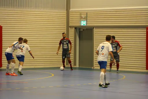 Lite matchbilder från Skara FC - Varnhems IF och sen Varnhems IF - Floby IF