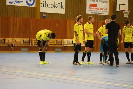 Lite matchbilder signerade Enis, Alush, Anton och säkert nån mer som fotade........