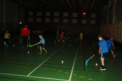 Sista träningen för säsongen blev de "Disco innebandy"