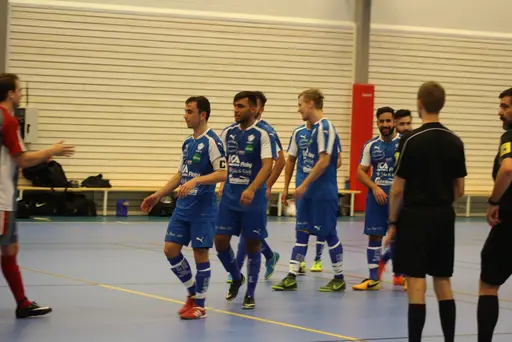 Lite matchbilder från Skara FC - Varnhems IF och sen Varnhems IF - Floby IF