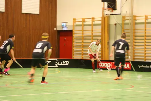 Lite blandade matchbilder och de var en match helt i publikens match........