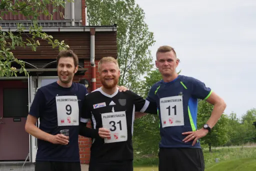 50 startande och alla har kommit i mål, topp 3 på bild!