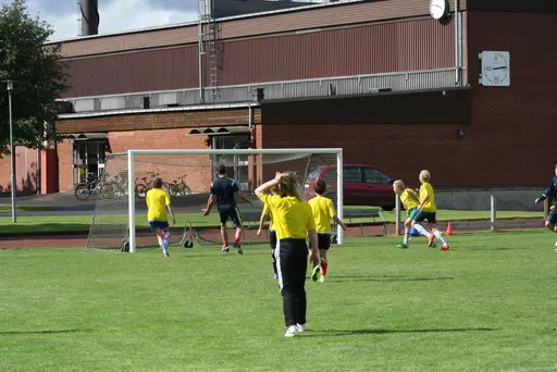 Söndagen avslutades med matcher för alla lagen blandat med "ösregn" och prisutdelning!