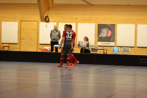 Lite bilder signerade Fatma Gutic