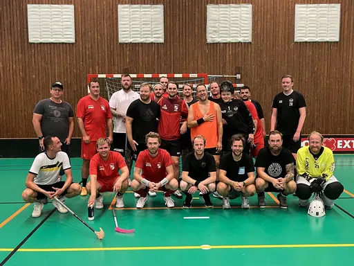 Lite bilder från innebandyskolan, fys med P 11-16 laget och sen seniorerna 