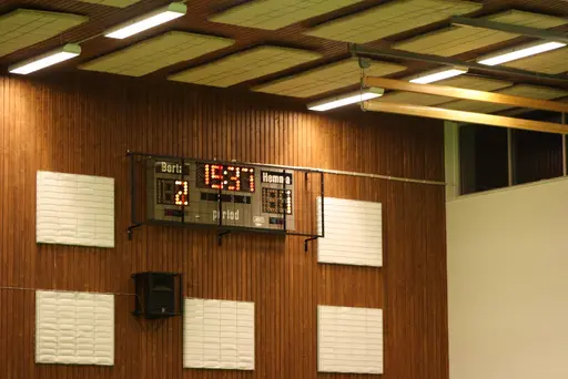 Kul match mellan 2 duktiga lag, Varnhems kilarna fick jobba i uppförsbacke men vände i tredje perioden och vann!