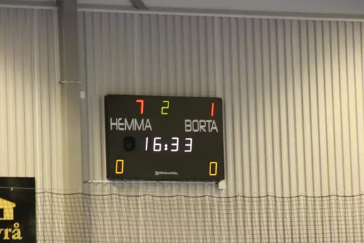 Lite matchbilder från Skara FC - Varnhems IF och sen Varnhems IF - Floby IF
