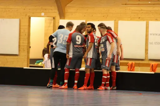 Lite bilder signerade Fatma Gutic