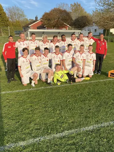 Lite matchbilder från Varnhems IF - Kinne-Vedums IF U