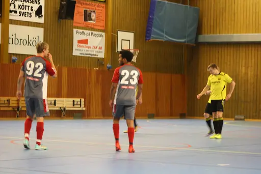 Lite matchbilder signerade Enis, Alush, Anton och säkert nån mer som fotade........