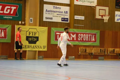 Lite matchbilder signerade Enis, Alush, Anton och säkert nån mer som fotade........