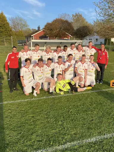 Lite matchbilder från Varnhems IF - Kinne-Vedums IF U