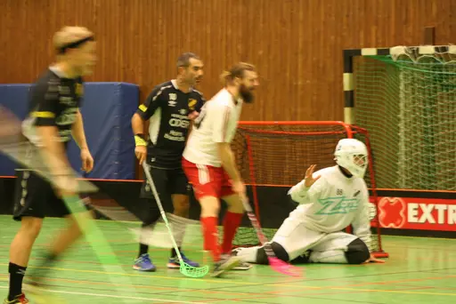 Lite blandade matchbilder och de var en match helt i publikens match........