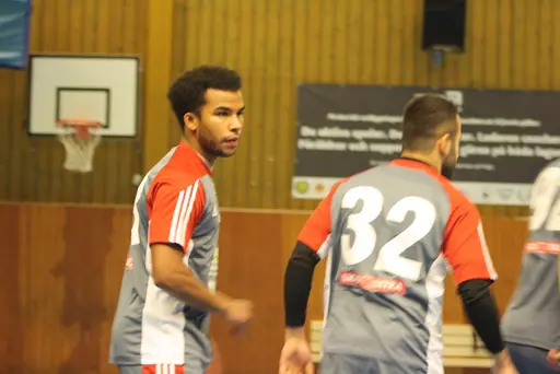 Lite matchbilder signerade Enis, Alush, Anton och säkert nån mer som fotade........
