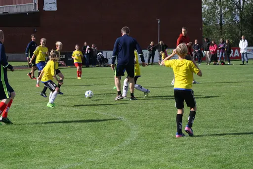 Söndagen avslutades med matcher för alla lagen blandat med "ösregn" och prisutdelning!