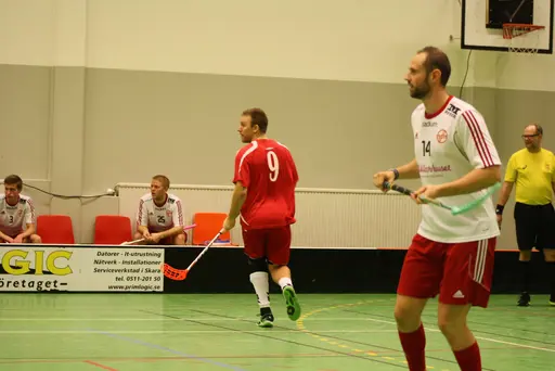 Kul match mellan 2 duktiga lag, Varnhems kilarna fick jobba i uppförsbacke men vände i tredje perioden och vann!