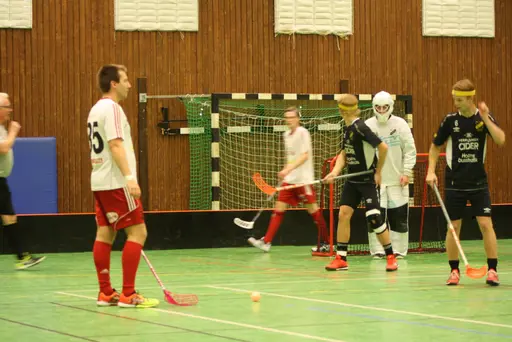 Lite blandade matchbilder och de var en match helt i publikens match........