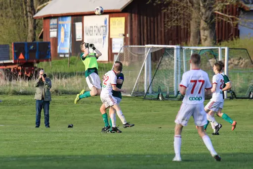 Lite matchbilder från Varnhems IF - Kinne-Vedums IF U