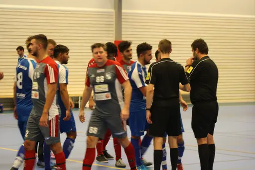 Lite matchbilder från Skara FC - Varnhems IF och sen Varnhems IF - Floby IF