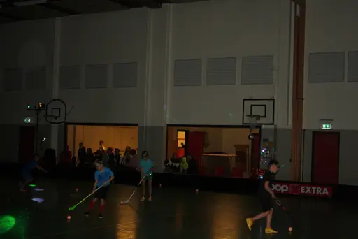 Sista träningen för säsongen blev de "Disco innebandy"