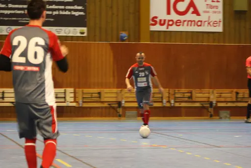 Lite matchbilder signerade Enis, Alush, Anton och säkert nån mer som fotade........
