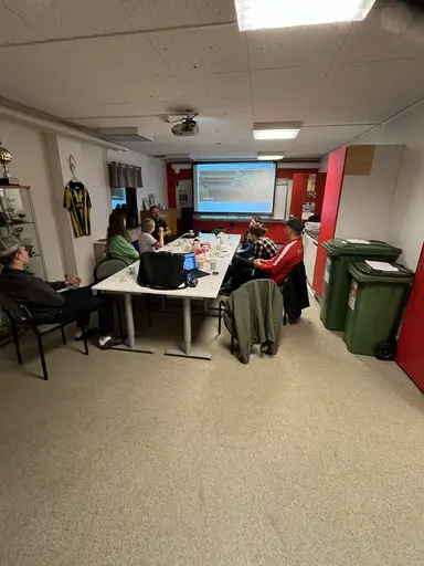 Kvällens deltagare vid matchledarutbildningen