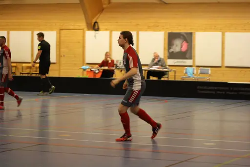 Lite bilder signerade Fatma Gutic