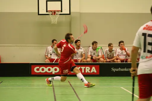 Kul match mellan 2 duktiga lag, Varnhems kilarna fick jobba i uppförsbacke men vände i tredje perioden och vann!