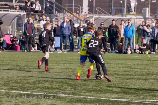 Lördagen den 6/4