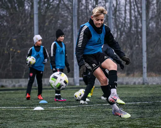För att avsluta 2020 på bästa sätt tog vi in Jesper ifrån Coerver coaching Skåne/Blekinge och använde @posterlach för att hjälpa oss med professionella bilder.