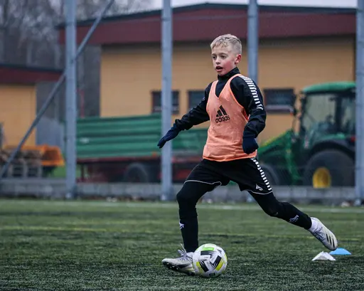 För att avsluta 2020 på bästa sätt tog vi in Jesper ifrån Coerver coaching Skåne/Blekinge och använde @posterlach för att hjälpa oss med professionella bilder.