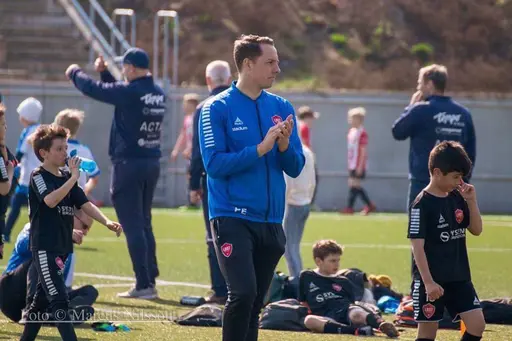 Lördagen den 6/4