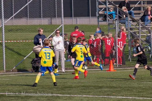Lördagen den 6/4