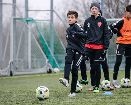 För att avsluta 2020 på bästa sätt tog vi in Jesper ifrån Coerver coaching Skåne/Blekinge och använde @posterlach för att hjälpa oss med professionella bilder.