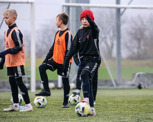 För att avsluta 2020 på bästa sätt tog vi in Jesper ifrån Coerver coaching Skåne/Blekinge och använde @posterlach för att hjälpa oss med professionella bilder.