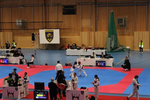 Raheeq Slaimani, minior -42 var klubbens enda tävlande för dagen men vi hade en fd Yong-gi fighter som körde i Master -68, Gabi Kabrial.