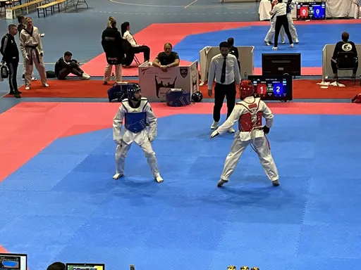 Raheeq Slaimani, minior -42 var klubbens enda tävlande för dagen men vi hade en fd Yong-gi fighter som körde i Master -68, Gabi Kabrial.